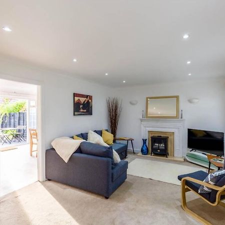 A Cheerful Three Bedroom House In Leafy Lytham Lytham St Annes Exterior photo